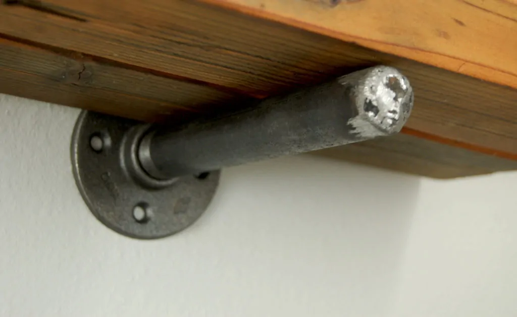 Capped Steel Shelf Brackets